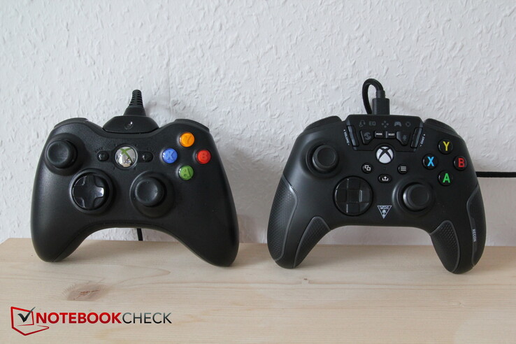 Links: Xbox 360 Controller; Rechts: Recon Controller