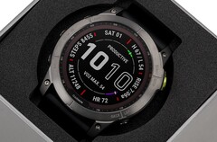 Die Enduro 2 ist eine langatmige Solar-Smartwatch mit Saphirglas und Titanium-Gehäuse (Bildquelle: Garmin)