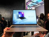 Das 17 Zoll LG Gram 17Z90N und seine kleineren Brüder sind auch 2020 ultraleicht.
