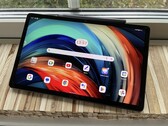 Das Lenovo Tab P11 Pro Gen 2 besitzt 8 GB LPDDR4X-RAM und 256 UFS-3.1-Speicher.