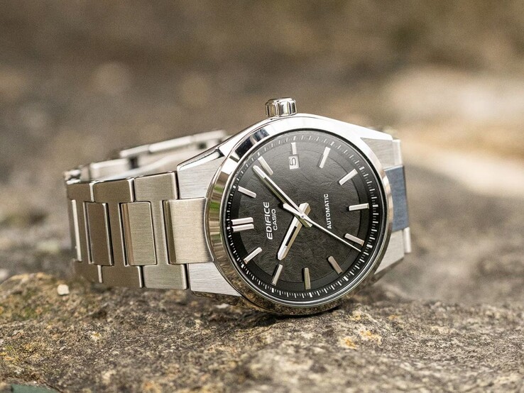 Die Casio Edifice EFK-110D-1A