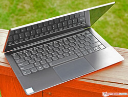 Im Test: Lenovo Yoga S940-14IWL Laptop
