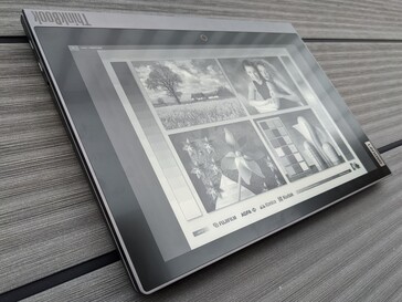 Lenovo ThinkBook Plus Gen2 im Außeneinsatz (E-Ink)