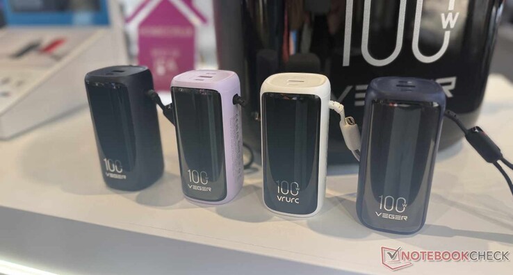 Die PowerCAN W2099 Powerbank gibt es in vier verschiedenen Farben.