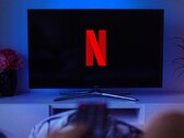Netflix will neue Kunden gewinnen, indem ein günstigeres Abonnement mit Werbung angeboten wird. (Bild: David Balev)