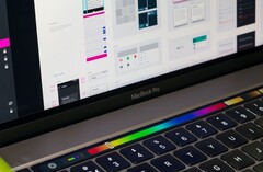 Die Touch Bar ist eines der umstritteneren Features des Apple MacBook Pro. (Bild: Tirza van Dijk)