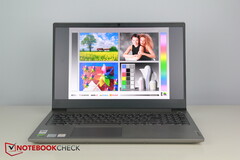 Das Lenovo ThinkBook 15p hat einen tollen Bildschirm, für einen Business-Allrounder aber schlechte Anschlussmöglichkeiten