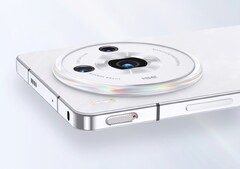 Das Nubia Z50S Pro wird wahlweise in Schwarz oder in Weiß angeboten. (Bild: Nubia)