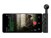 Das Sony ECM-AX10 verfügt über vier Mikrofone, die räumliche Audioaufnahmen mit Smartphones ermöglichen.