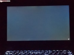 Kaum Backlight-Bleeding (hier verstärkt dargestellt)