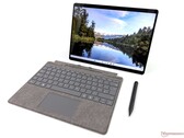 Amazon Black Friday: Microsoft Surface Pro 9 mit 16 GB RAM wieder zum Tiefpreis ab 1.079 Euro (Bild: Notebookcheck)