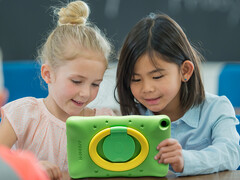 Aldi: Medion E10440 Kinder-Tablet und Akoya E62029 Desktop ab 25. März.