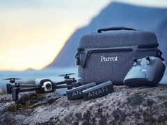 Parrot Anafi Extended Quadcopter erhält 3 Akkus im Paket. Neue Foto- und Videofunktionen gibt es per Update.