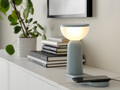 Ikea Bettorp ist eine neue LED-Lampe mit Qi-Ladepad von der schwedischen Möbelhauskette. (Bild: Ikea)