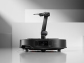 Der neue Roborock Saros S70 hat einen ausfahrbaren Roboterarm. (Bildquelle: Roborock)
