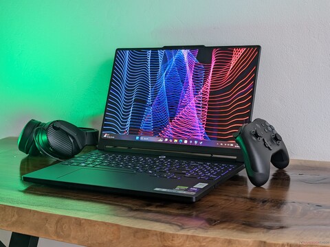 Testbericht zum Lenovo Legion 5 15IAX11: Optimiert für Gaming mit 1440p