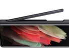 Der S-Pen wird für Transport und zum Parken in das Silicon-Cover zum Galaxy S21 Ultra von Samsung gesteckt.