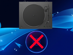Sony Schallplattenspieler und eine PS5 Spiele-Disc
