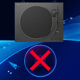Sony Schallplattenspieler und eine PS5 Spiele-Disc