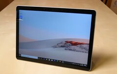Nicht nur äußerlich moderner, auch im Inneren setzt Microsoft beim Surface Go 2 auf Verbesserungen.
