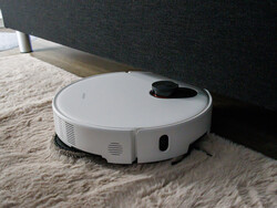 Xiaomi Robot Vacuum 5 Pro will nicht unters Bett. (Bildquelle: Daniel Schmidt)