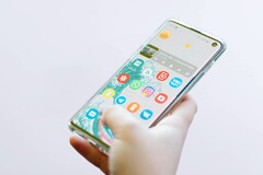 Samsung arbeitet anscheinend daran, auf der Benutzeroberfläche seiner Smartphones Werbung einzublenden. (Bild: Christian Wiediger, Unsplash)