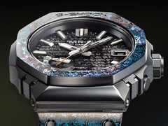 Die Casio MRG-B2100HR-1AJR (siehe Abbildung) verfügt über eine einzigartige Oberflächenveredelung, die sich über die gesamte Uhr erstreckt.