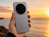 Ein offizielles Video-Sample zeigt wie gut sich die LOFIC-basierende Hauptkamera des Vivo X500 Pro Max im Vergleich schlägt.