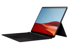 Das ist das neue Microsoft Surface-Tablet mit ARM-SoC, dazu gibt es noch Surface Pro 7 und den Surface Laptop 3 zu sehen.