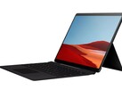 Das ist das neue Microsoft Surface-Tablet mit ARM-SoC, dazu gibt es noch Surface Pro 7 und den Surface Laptop 3 zu sehen.