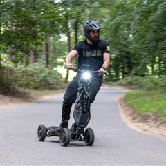 Dragonfly HyperScooter: Neuer E-Scooter mit hoher Leistung