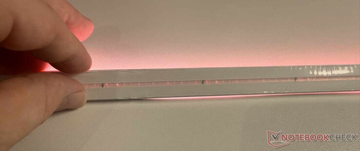 Der Govee COB Strip Light 2 Pro ist alle 6,5 cm kürzbar (schwarze Markierungen)