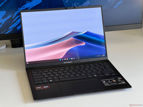 Asus Zenbook 14 OLED im Test - Die AMD-Variante des Zenbook bekommt den schwächeren 1080p-OLED