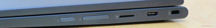 Rechts: Power/Sleep-Button, Lautstärke, MicroSD-Kartenleser, USB 3.1 Gen 1 Typ-C (mit Power), Kensington Lock