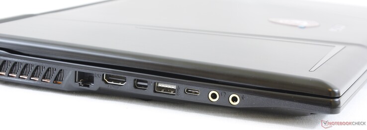 Links: Kensington Lock, 1 Gbit/s RJ-45, Mini-DisplayPort, USB 3.0 Typ-1, USB 3.1 Gen. 2 Typ-C, 3,5-mm-Kopfhörer, 3,5-mm-Mikrofon