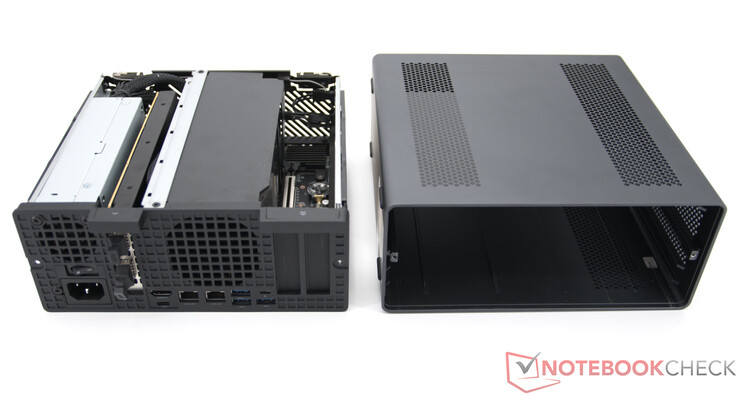 Minisforum MS-02 Ultra geöffnet