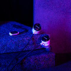 Nacon bringt mit RIG M100 HS und RIG 200HS neues PS5-Zubehör auf den Markt. (Bild: Nacon)