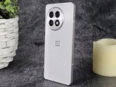 OnePlus 13R (abgebildet) und OnePlus 12 erhalten mit dem neuesten Update Dual‑Bluetooth‑Audiostreaming