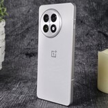 OnePlus 13R (abgebildet) und OnePlus 12 erhalten mit dem neuesten Update Dual‑Bluetooth‑Audiostreaming