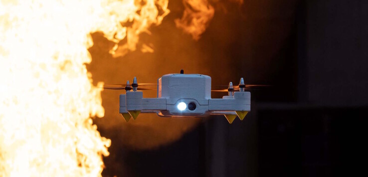 Ganz durchs Feuer kann die FireDrone nicht fliegen (Bildquelle: FireDrone)