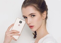 Das Le Pro 3 von LeEco kommt in der AI-Edition mit Dual-Cam und AI-Assistent.