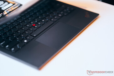 ThinkPad X1 Carbon G12: Neues haptisches Sensel-Touchpad