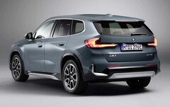 Der iX1 ist nach der Einführung einer neuen Antriebsoption schlagartig 13 Prozent günstiger geworden (Bild: BMW)