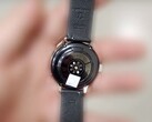 Die kommende Galaxy Watch Active 2 von Samsung soll wie die Apple Watch 4 EKG und Fallerkennung bieten.