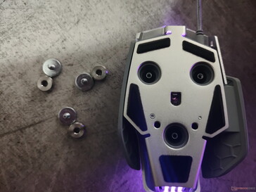 Drei 6-g-Gewichte können nach Belieben eingesetzt oder entfernt werden