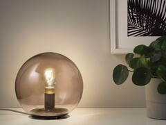Bei Ikea gibt es jetzt auch günstige Smart-Home-Filament-Glühbirnen (Bild: Ikea)