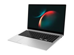 Das Samsung Galaxy Book3 packt Intel Raptor Lake ins relativ dünne und leichte Ultrabook. (Bild: Samsung)