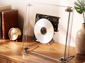 Der Syitren RM1 CD-Player stellt CDs im transparenten Gehäuse zur Schau.