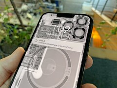 Apple deaktiviert Face ID nach dem Display-Tausch, außer bei zertifzierten Reparatur-Shops. (Bild: iFixit)