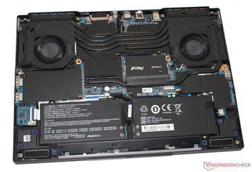 Interner Aufbau XMG Neo 16 E24